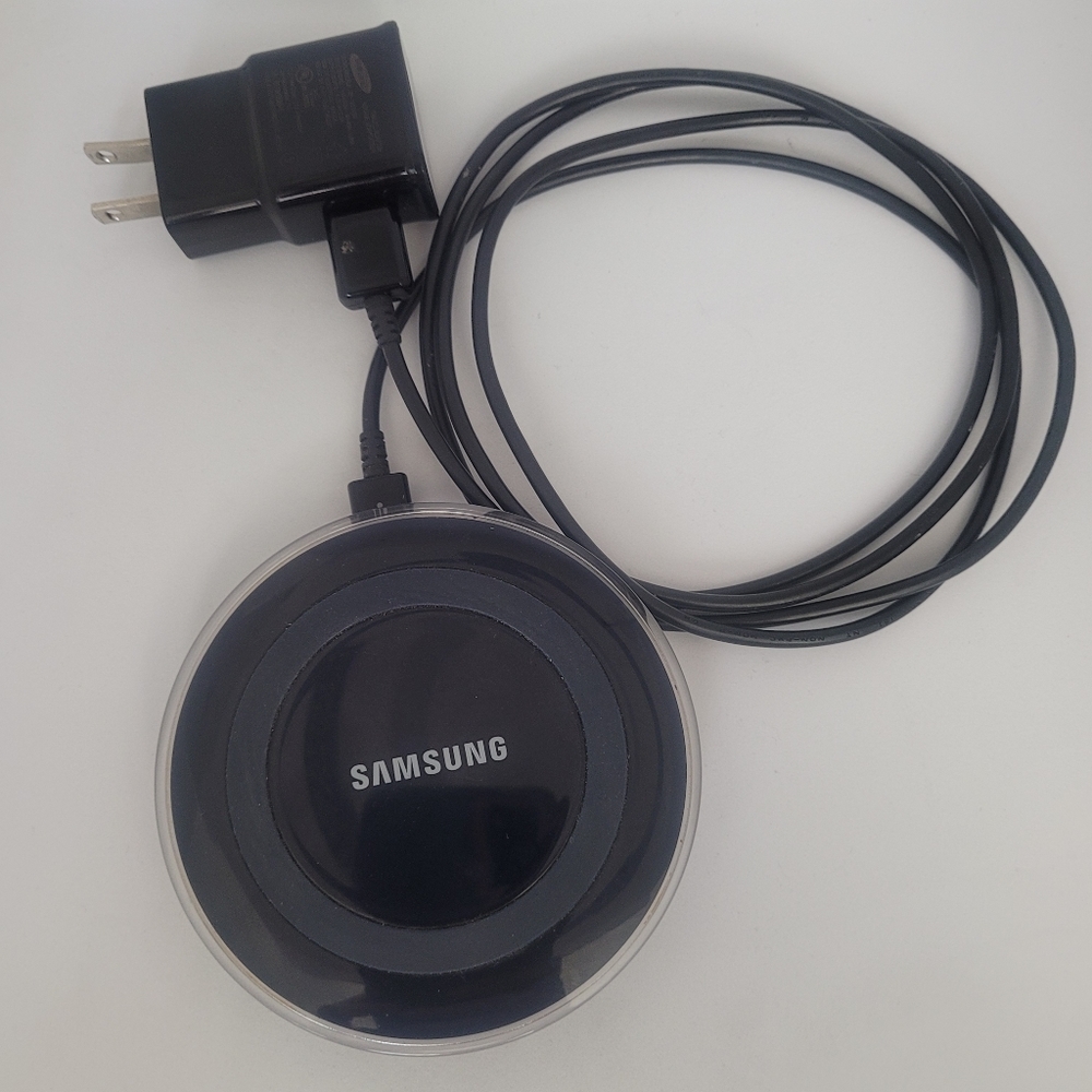 Samsung Wireless Charging Pad